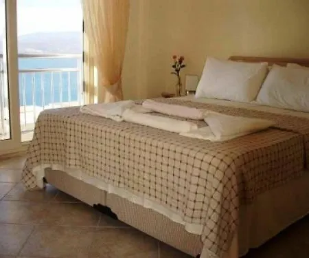 Royal Heights Apartment *