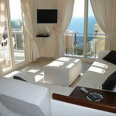 Royal Heights *