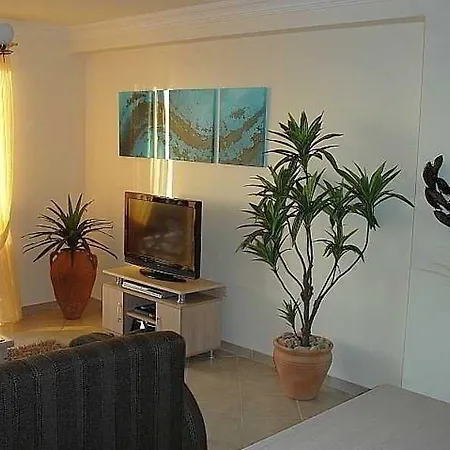 Apartment Royal Heights Bogazici