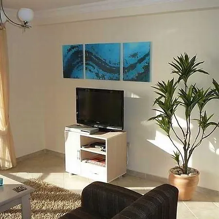 Royal Heights Apartament *